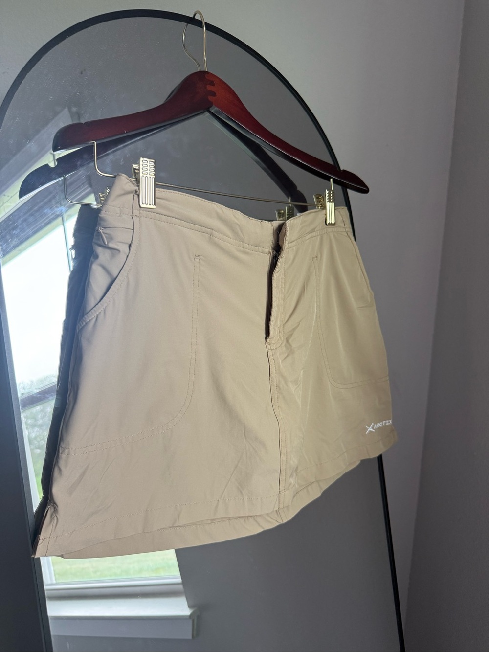 Arctix Skort Womens Medium Real Life Gear Tan Active Athletic Stretch